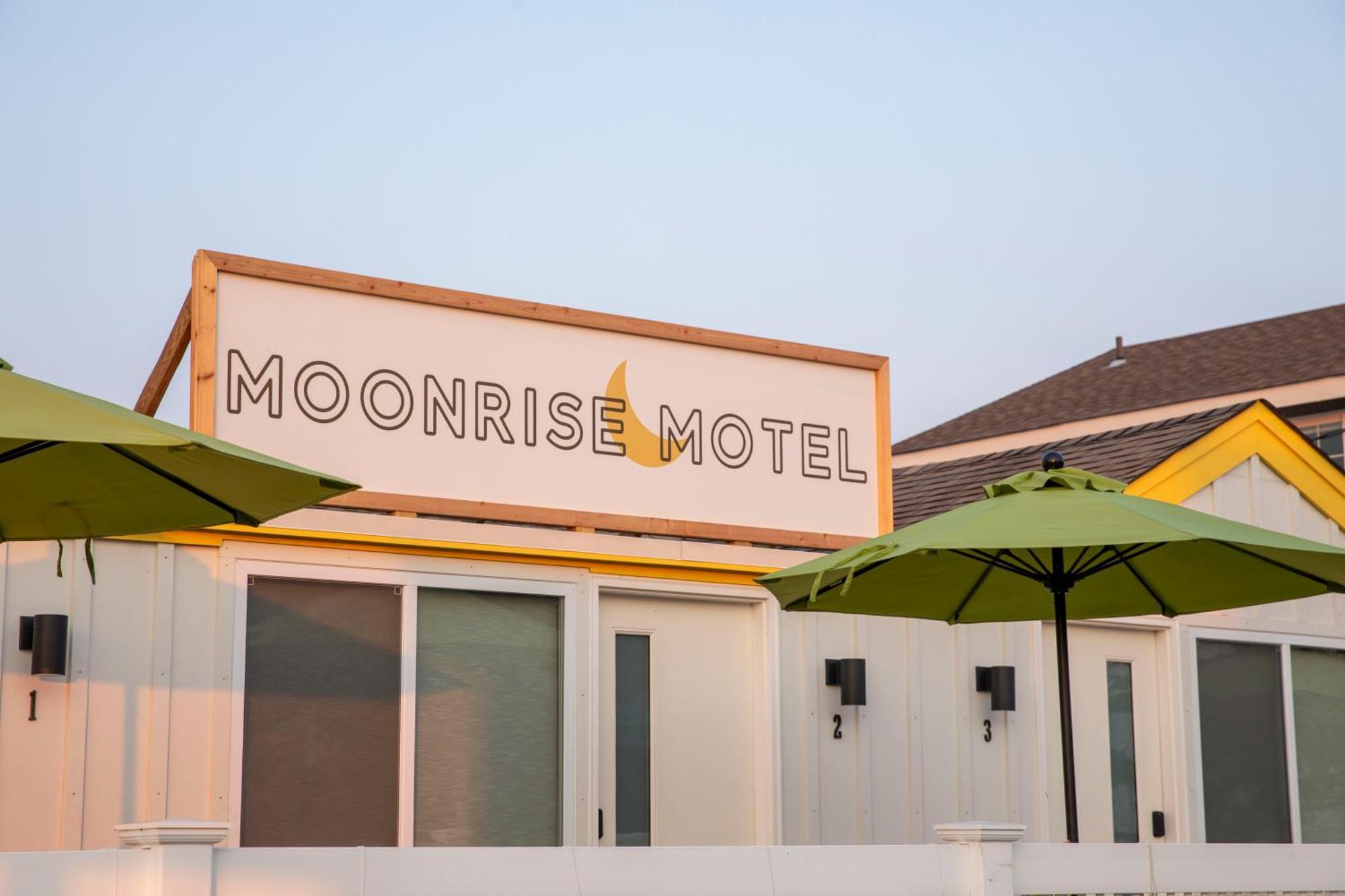 Moonrise Motel Kismet Екстер'єр фото